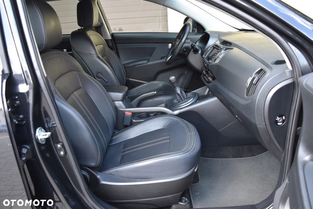 Kia Sportage 2.0 CVVT 2WD Spirit - 17