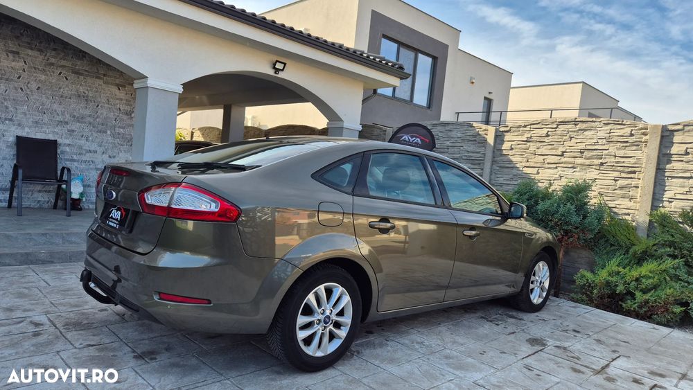 Ford Mondeo - 12