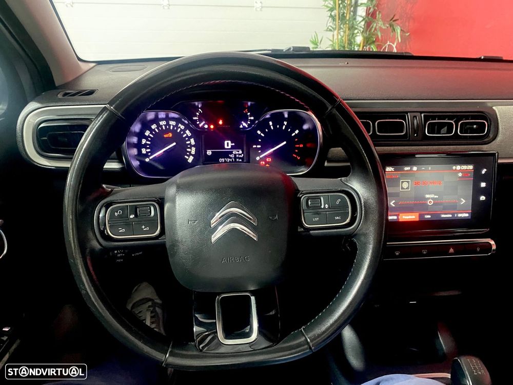 Citroën C3 1.2 PureTech Shine - 21