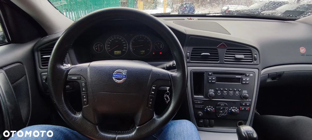 Volvo V70 2.4 Kinetic - 28