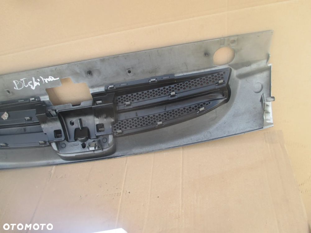 Atrapa grill Peugeot Partner Berlingo - 6