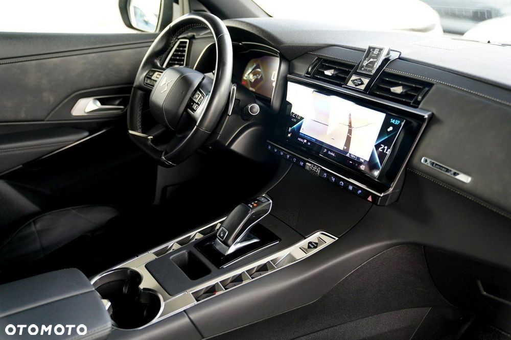 DS Automobiles DS 7 Crossback - 26