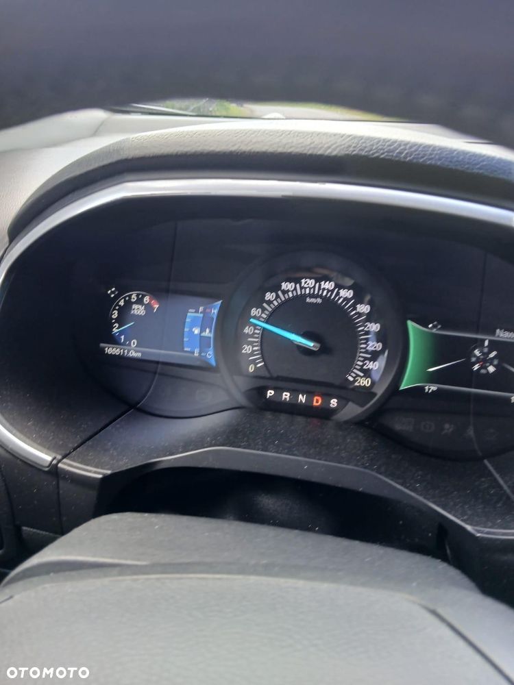Ford Edge - 8