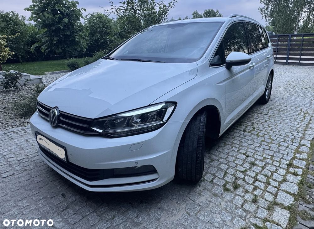 Volkswagen Touran - 4