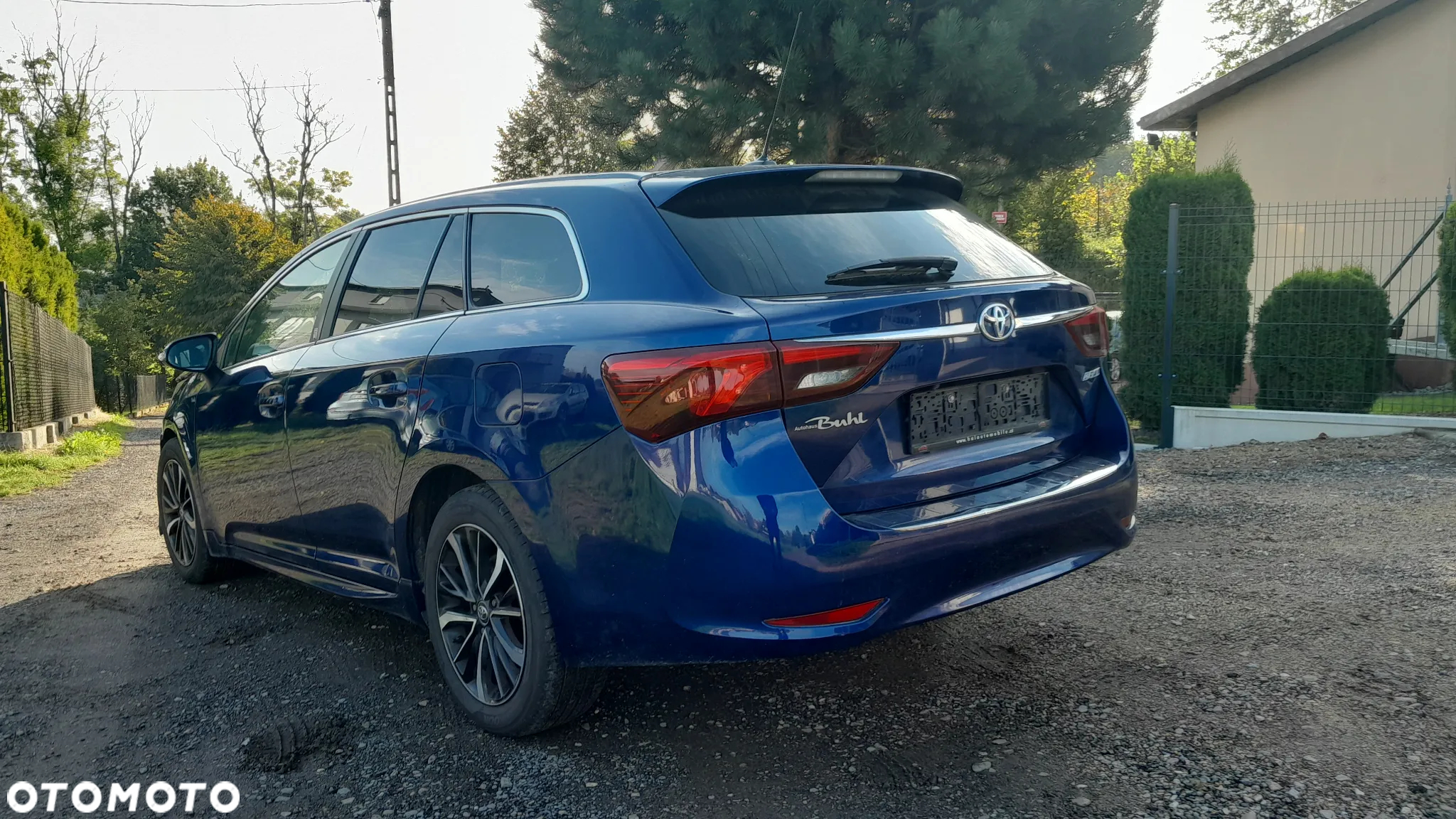 Toyota Avensis - 14