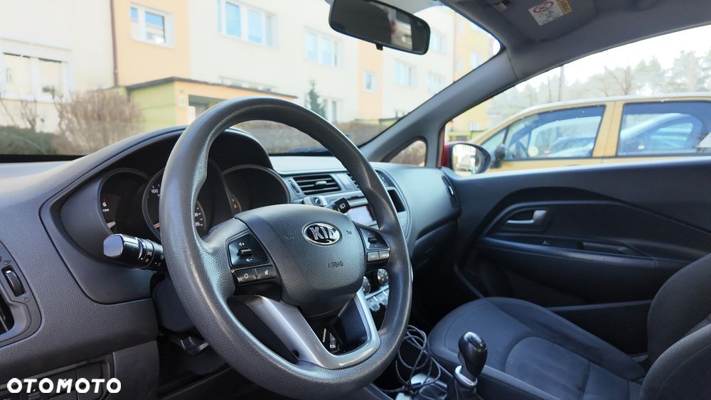 Kia Rio 1.1 crdi M - 9