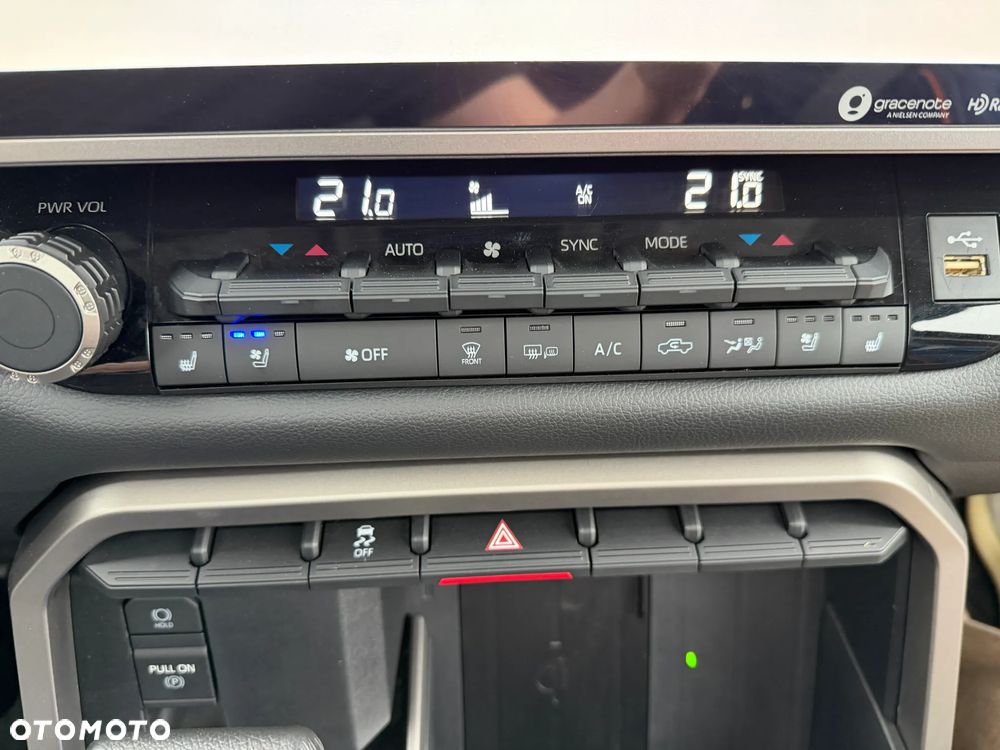 Toyota Tundra - 16