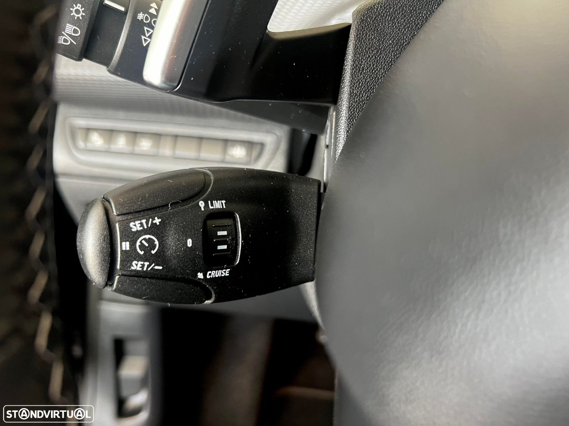 Peugeot 2008 1.6 e-HDi Allure 2-Tronic - 41