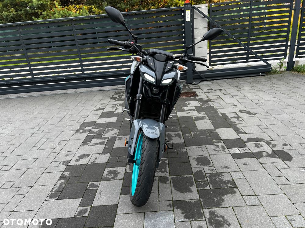 Yamaha MT - 9