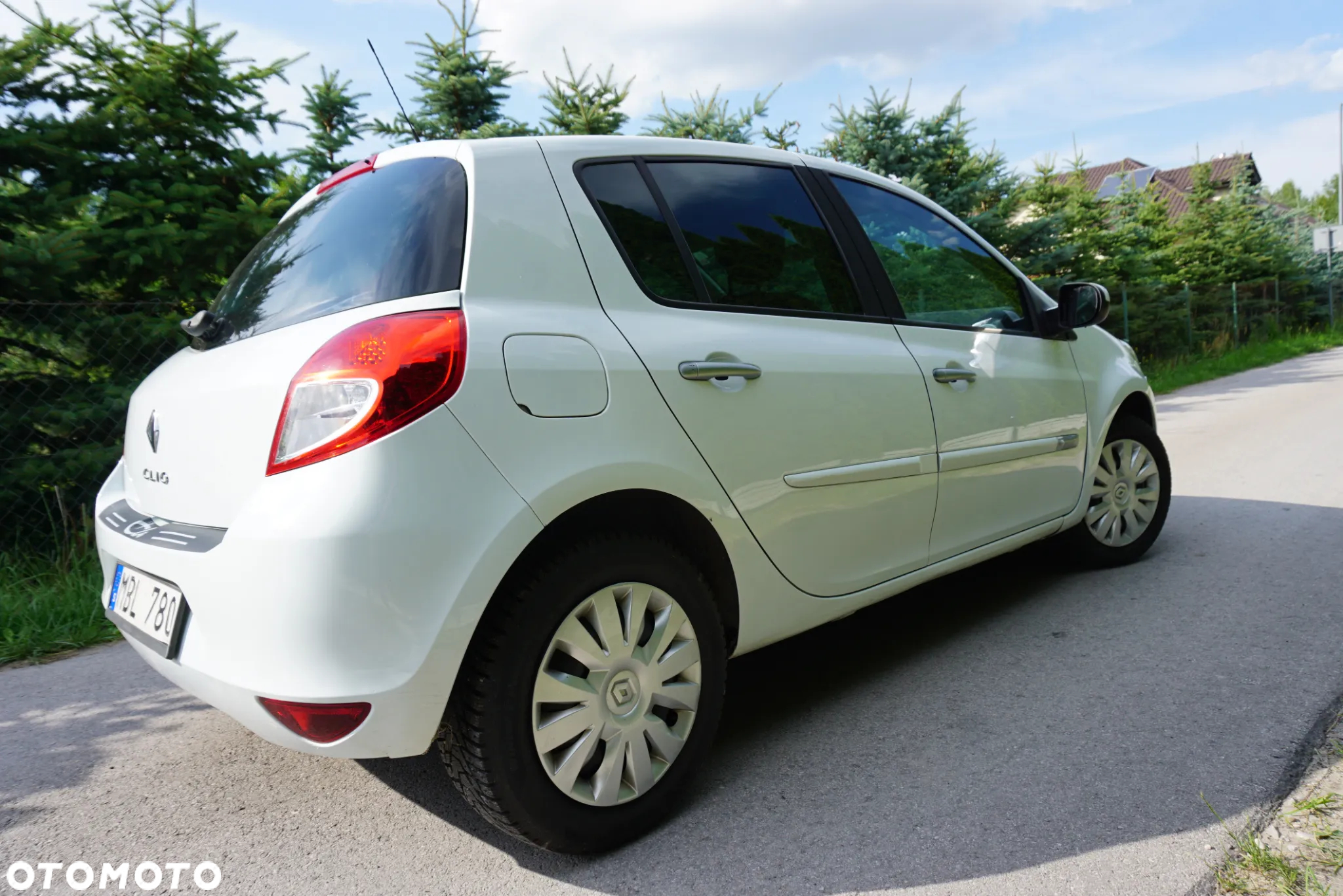 Renault Clio 1.2 16V 75 Expression - 10