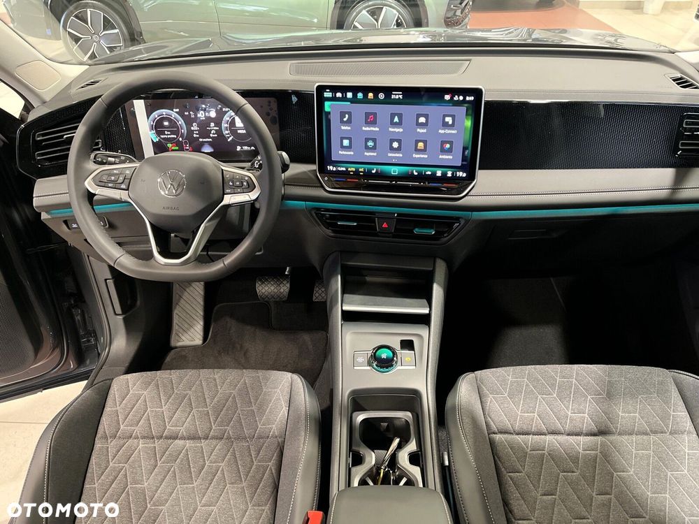 Volkswagen Tiguan - 29