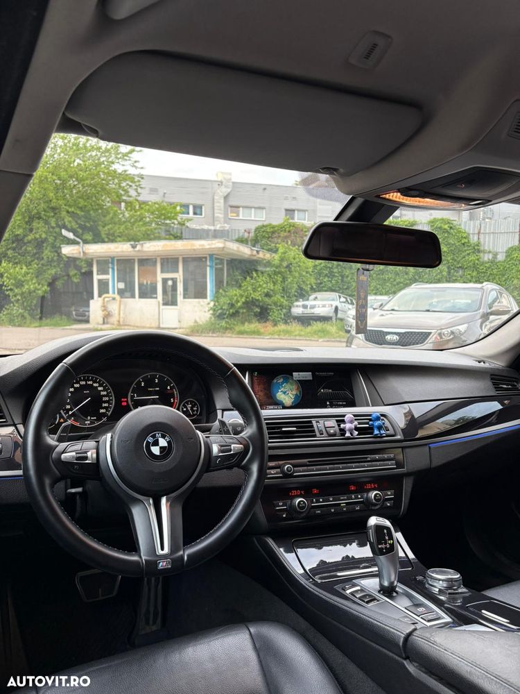 BMW Seria 5 520d AT - 11