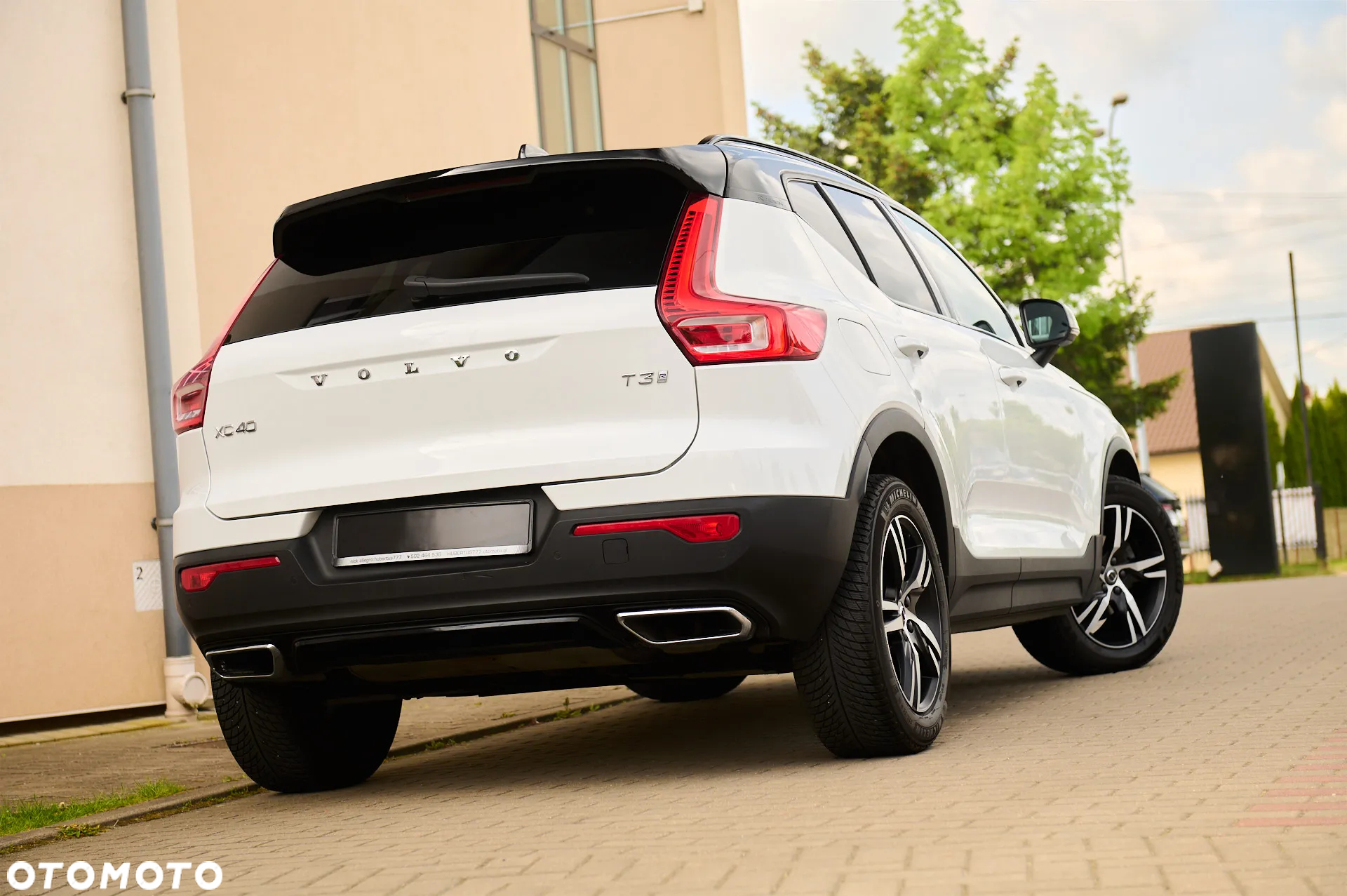 Volvo XC 40 T3 R-Design - 2