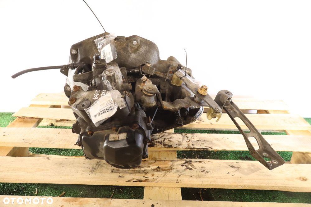 SKRZYNIA BIEGÓW 5 BIEGOWA OPEL CORSA D LIFT 1.0 - 2