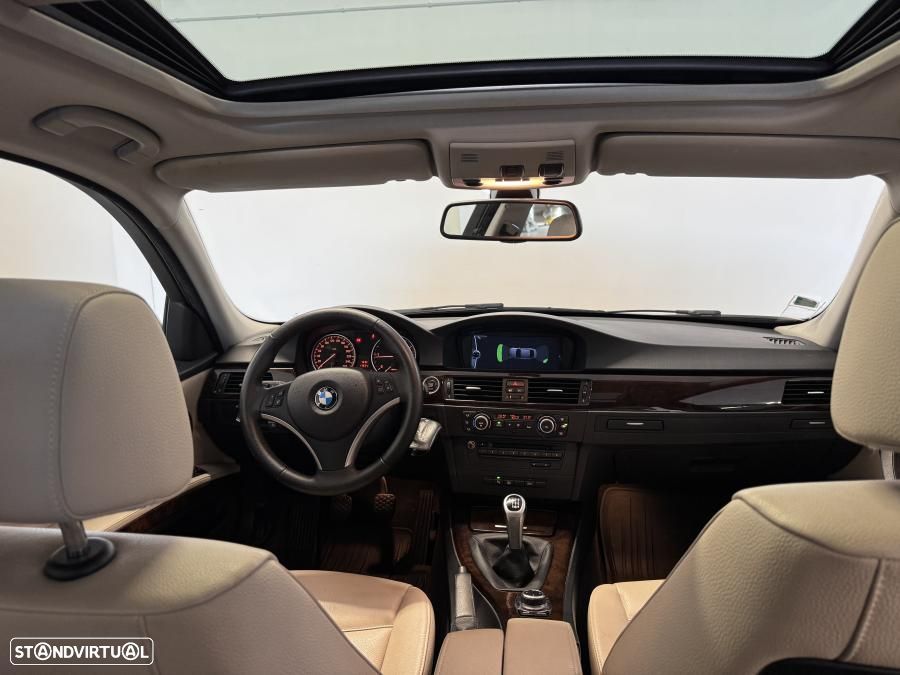 BMW 320 d Navigation - 34