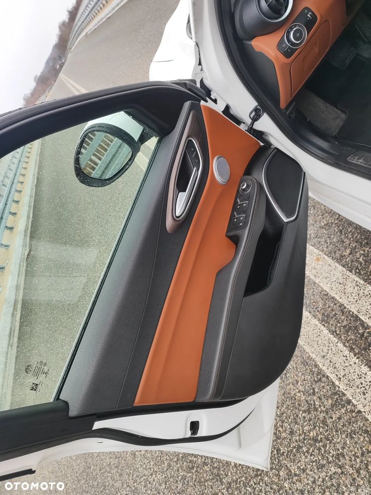 Alfa Romeo Giulia 2.0 Turbo 16V AT8-Q4 Ti - 17