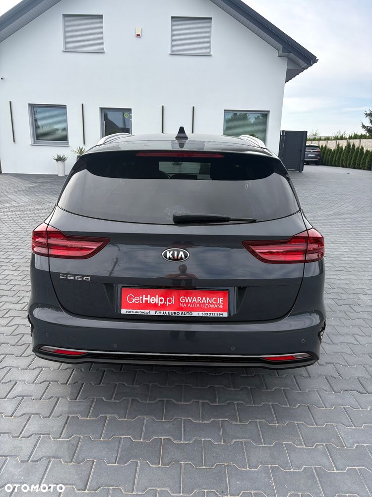 Kia Ceed 1.6 CRDi mHEV L Business Line DCT - 4