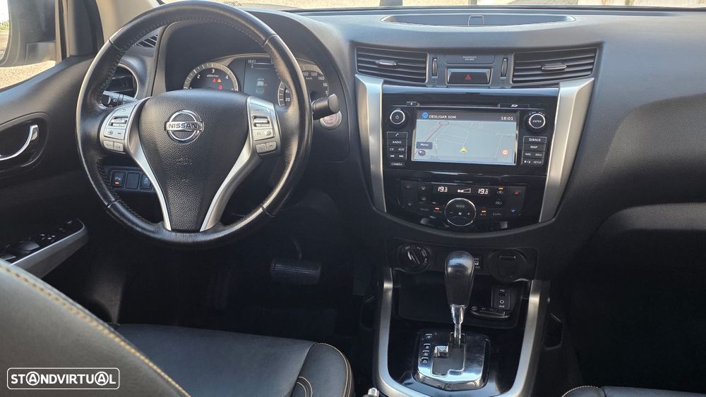Nissan Navara 2.3 dCi CD 4WD N-Guard Auto - 31