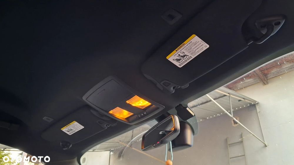 Dodge Challenger Automatik SXT Plus - 25