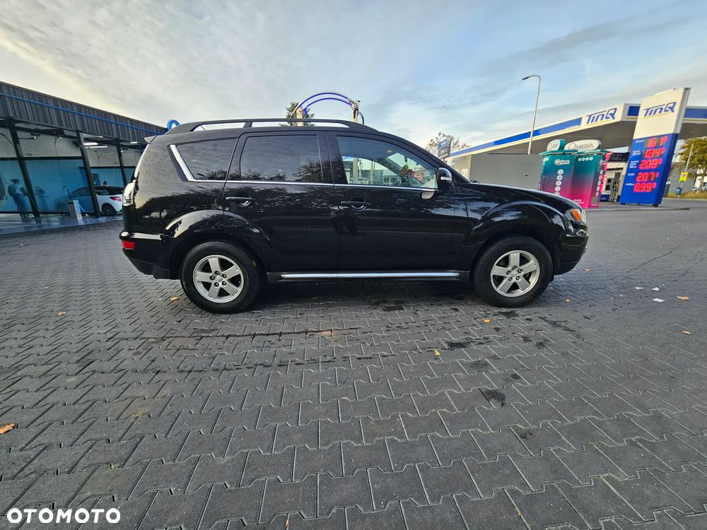 Mitsubishi Outlander 2.0 Intense + NAVI 2WD EU5 - 3