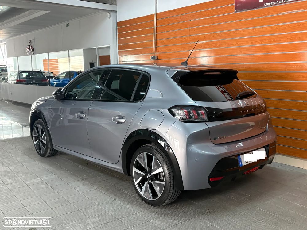 Peugeot e-208 GT - 6