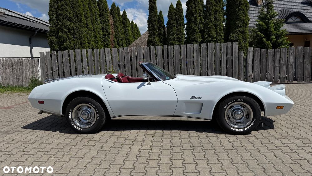 Chevrolet Corvette - 18