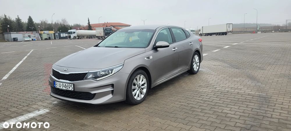 Kia Optima - 2