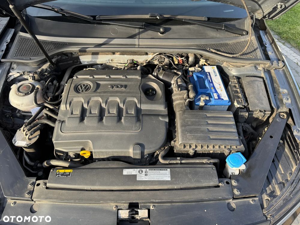 Volkswagen Passat 2.0 TDI (BlueMotion Technology) Comfortline - 12
