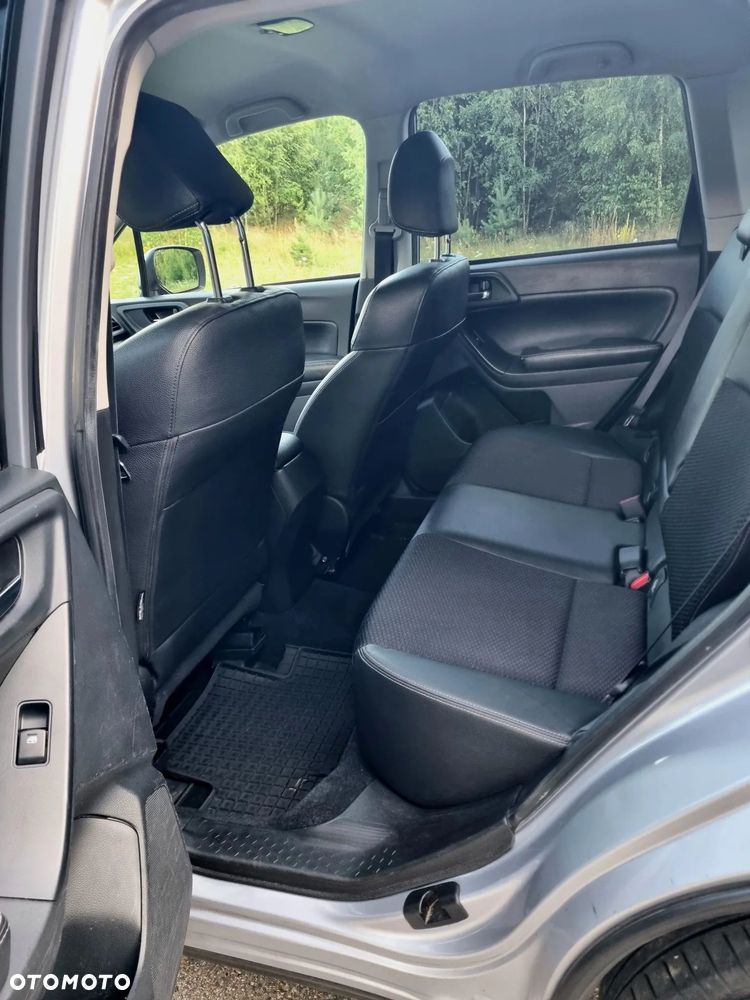 Subaru Forester 2.0XT Comfort Lineartronic - 6