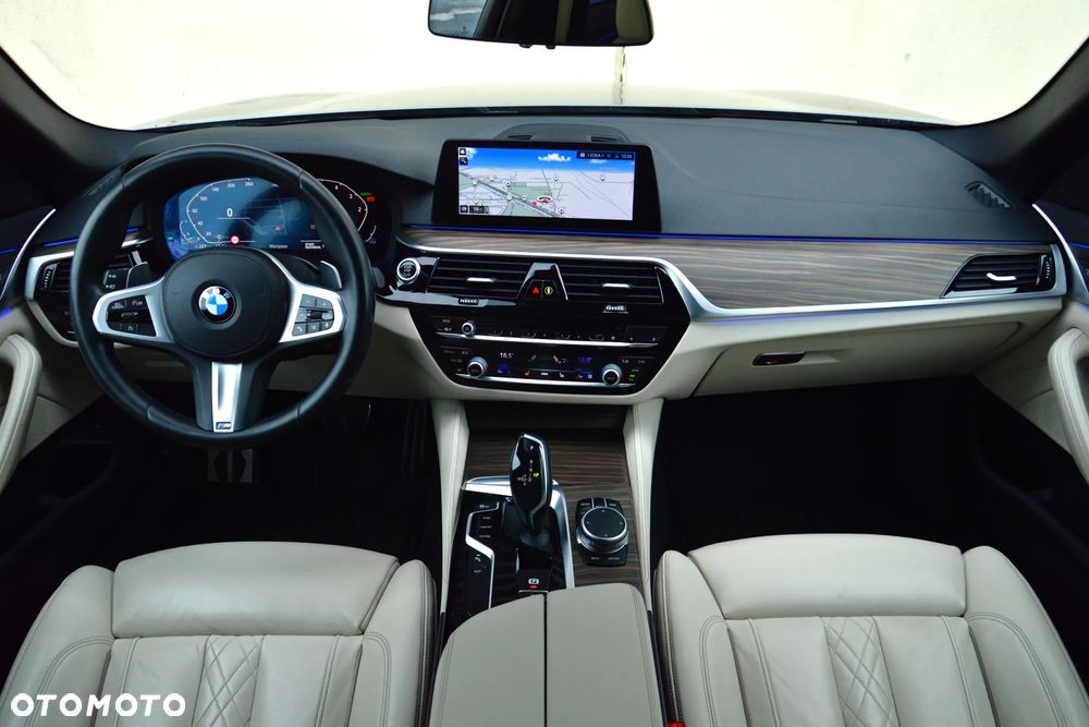 BMW Seria 5 520d xDrive Sport - 3