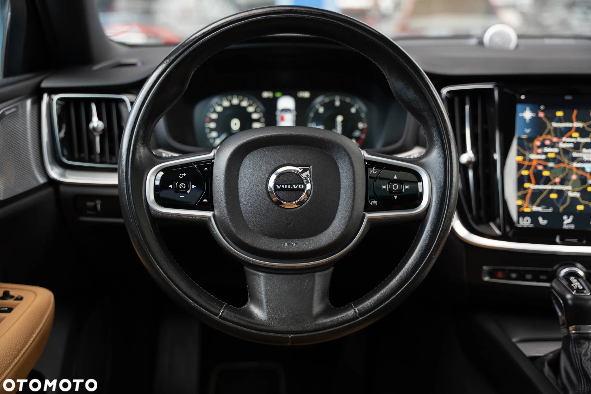Volvo V60 Cross Country D4 AWD Geartronic Pro - 27