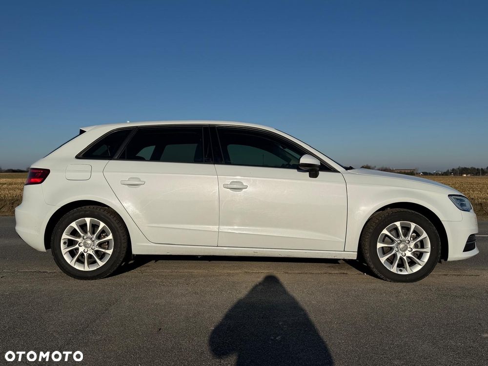 Audi A3 Sportback 2.0 TDI S tronic - 4