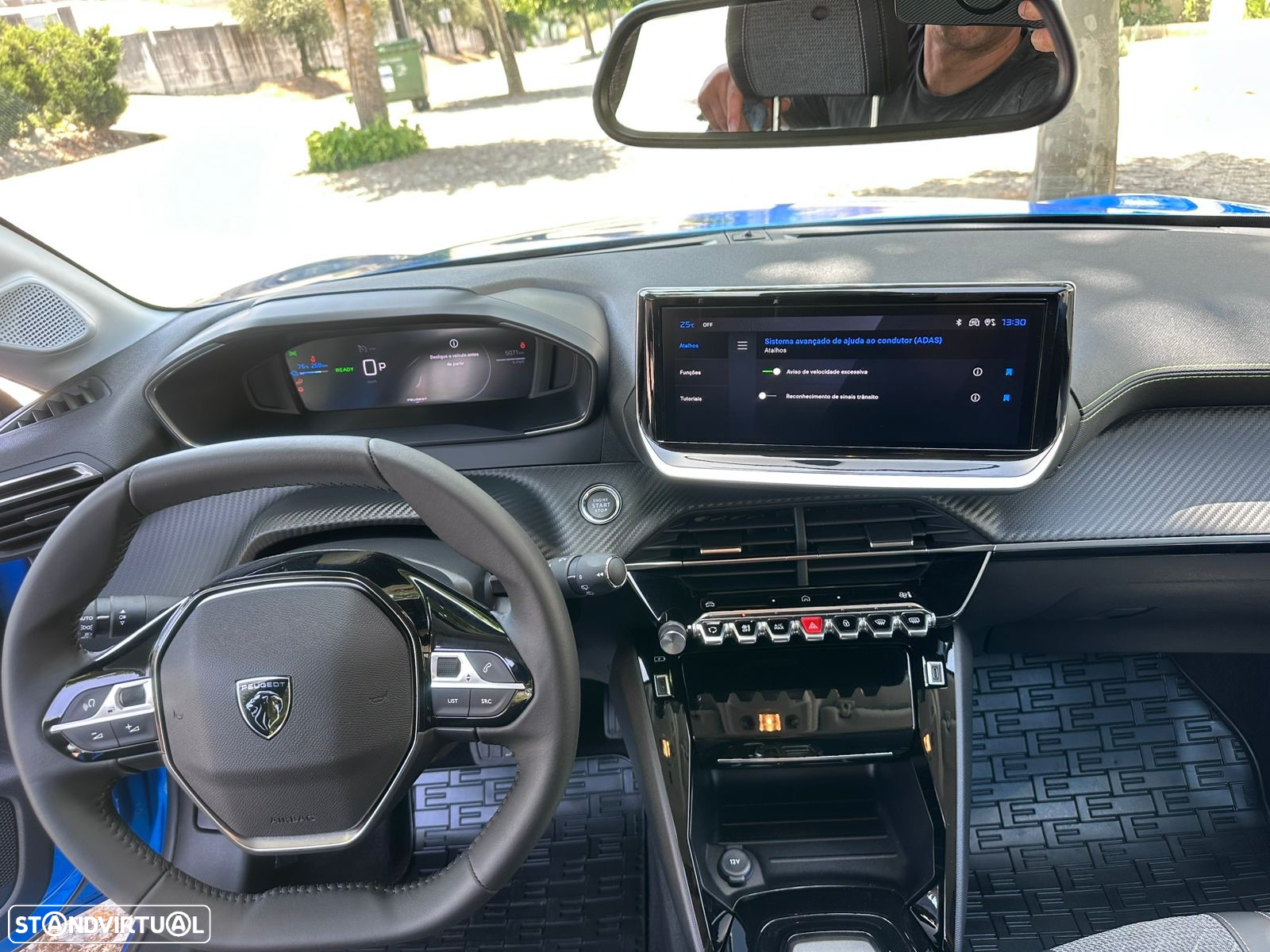 Peugeot e-208 50 kWh Allure - 19