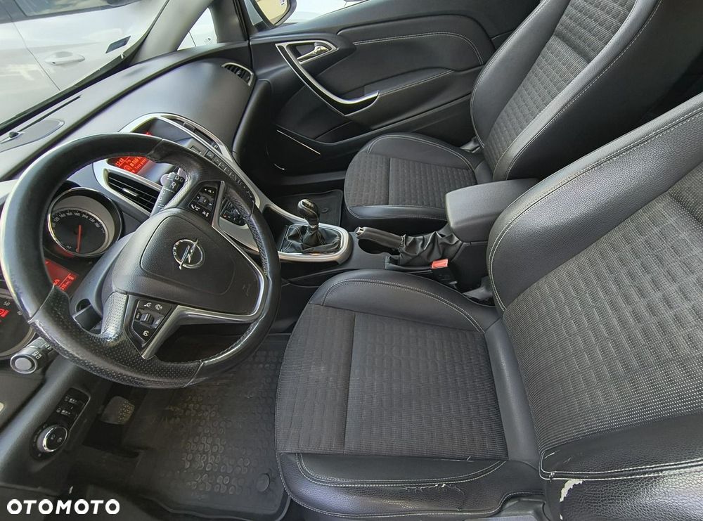 Opel Astra 2.0 CDTI Enjoy S&S - 11