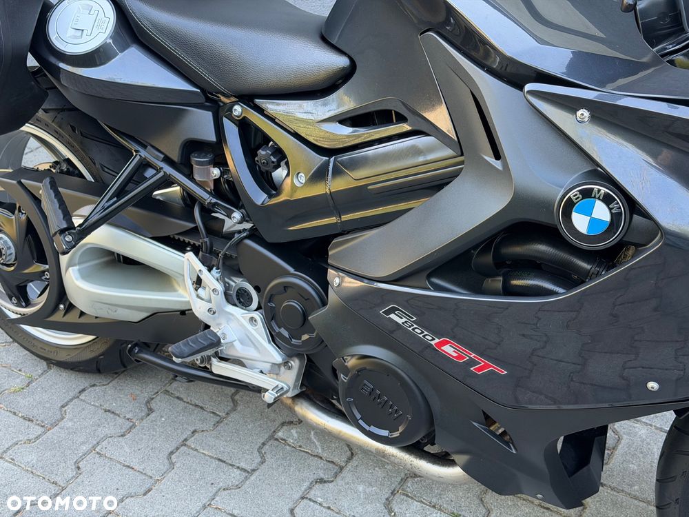 BMW F - 16
