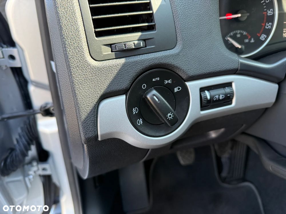 Skoda Octavia 1.6 TDI DPF 4x4 Ambition - 15