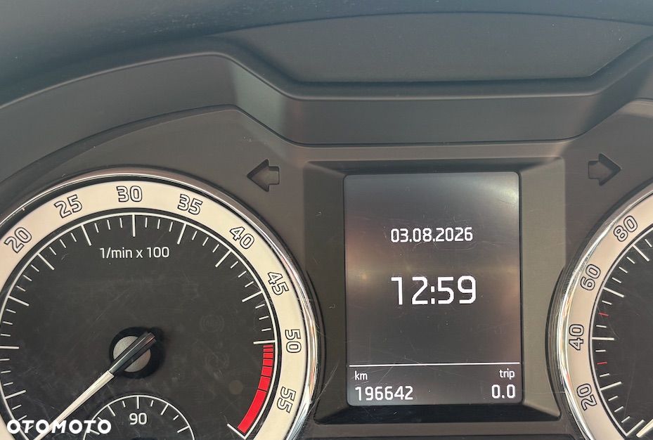 Skoda Octavia Scout 2.0 TDI 4x4 DSG - 12