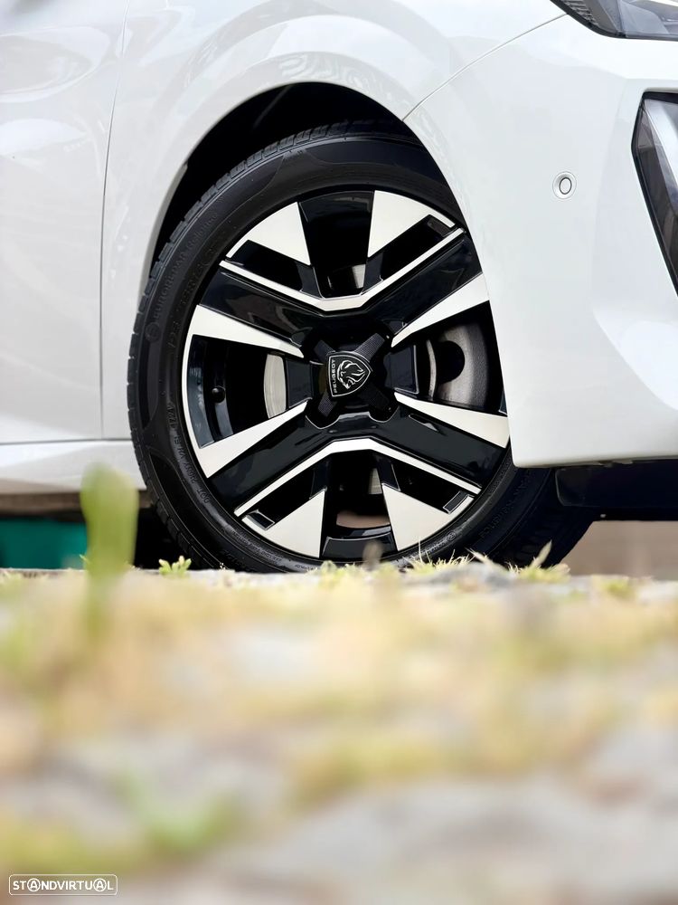 Peugeot 208 1.2 PureTech Allure - 28