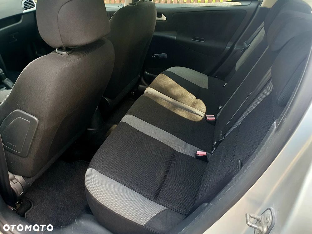 Peugeot 207 - 7