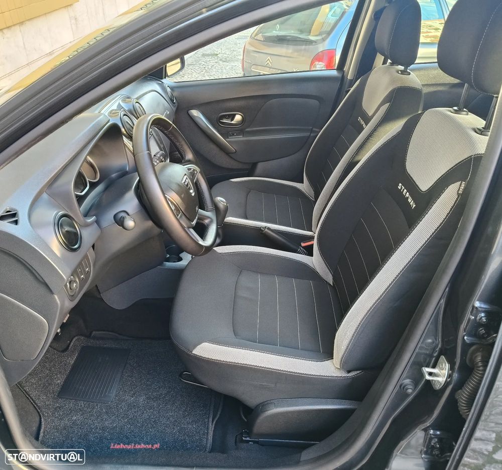 Dacia Logan MCV 1.5 dCi Stepway - 12