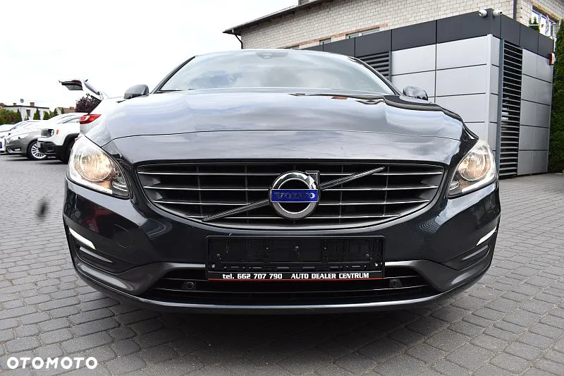 Volvo V60 D4 Momentum - 39