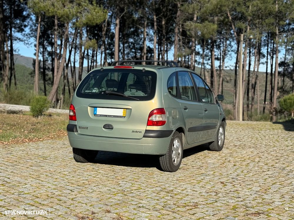 Renault Scénic 1.4 16V Conquest - 4