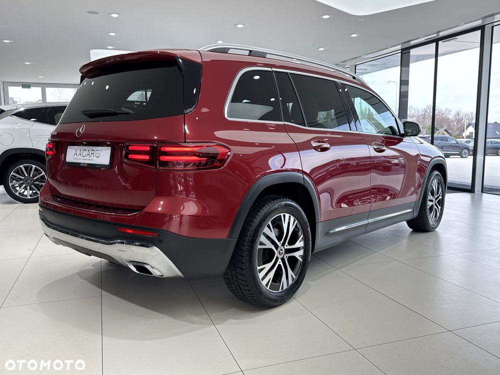 Mercedes-Benz GLB - 5