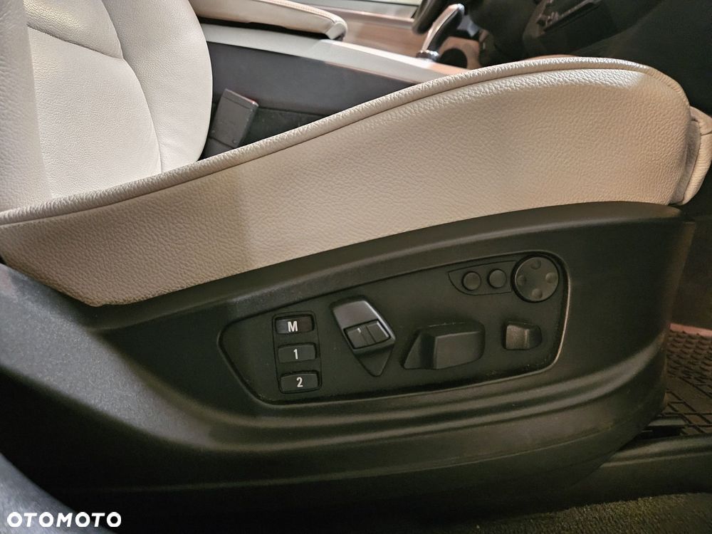 BMW X6 - 15