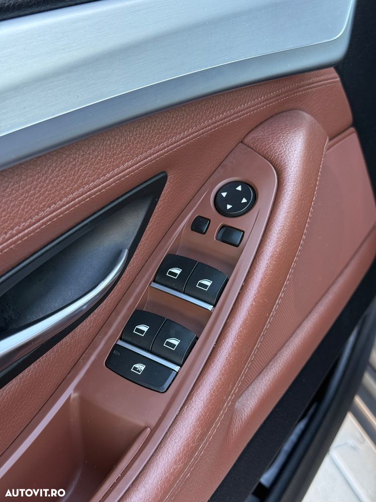BMW Seria 5 520d - 14