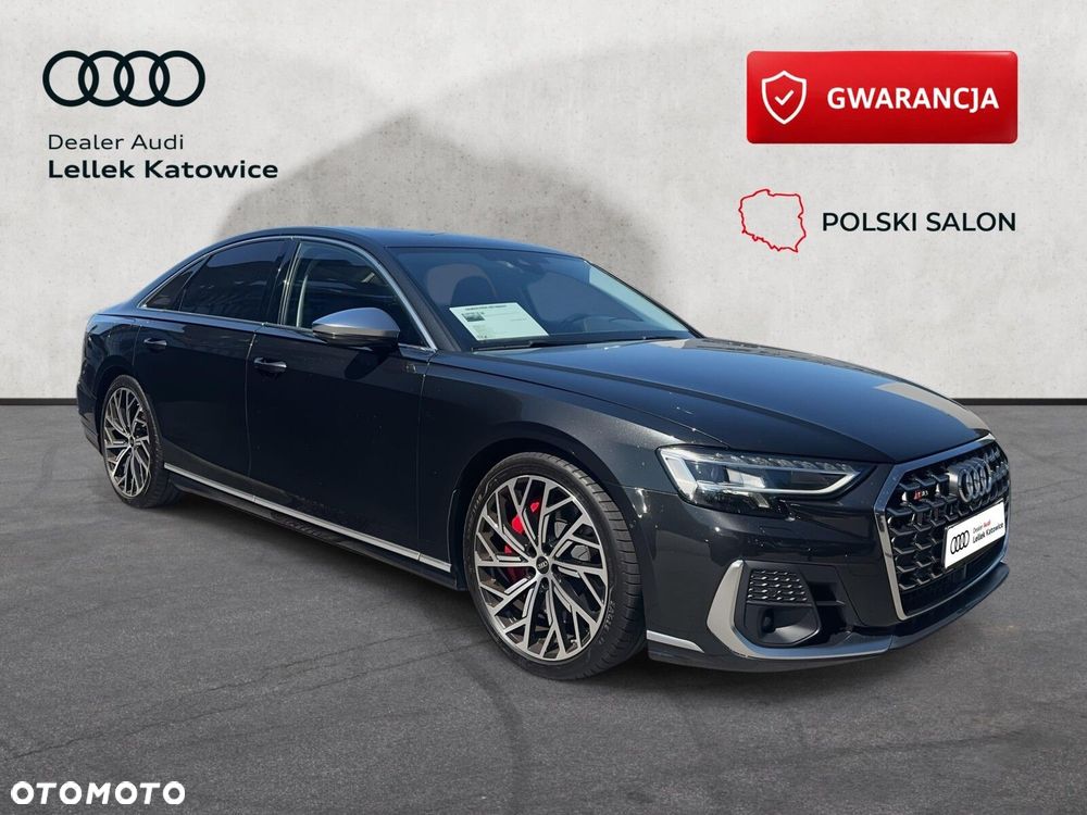 Audi S8 - 2