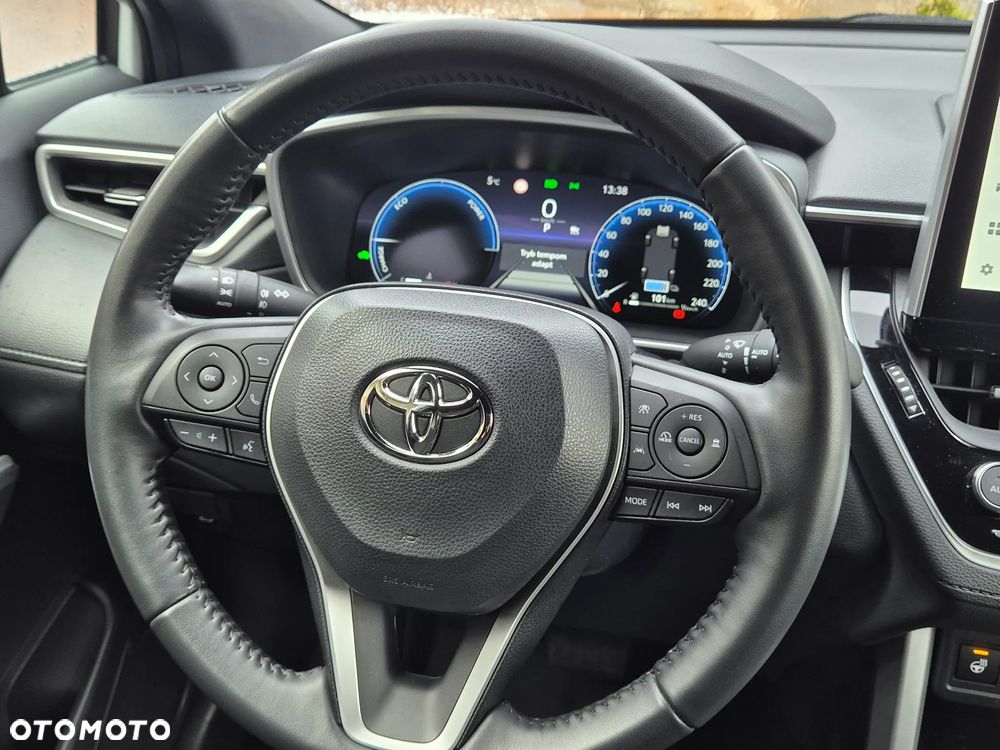 Toyota Corolla Cross - 27