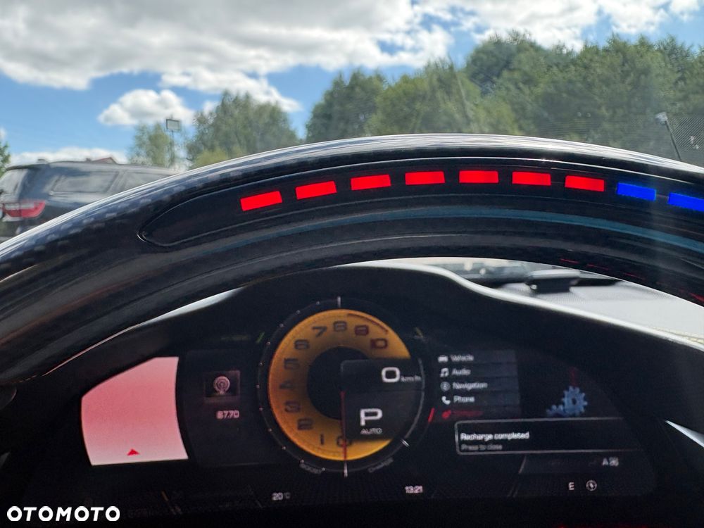 Ferrari SF90 Stradale - 30