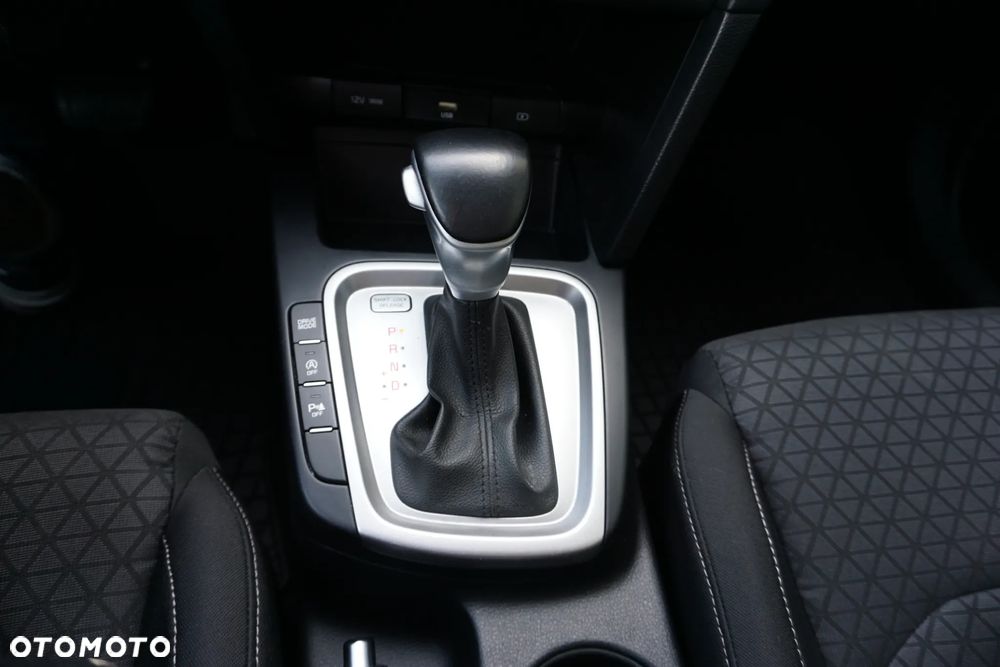Kia Ceed 1.6 CRDi mHEV L Business Line DCT - 17