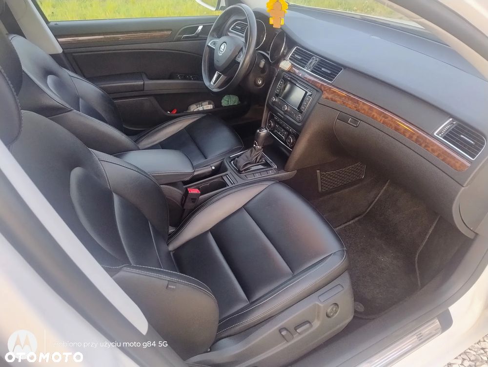Skoda Superb 2.0 TDI Green tec DSG Exclusive - 8